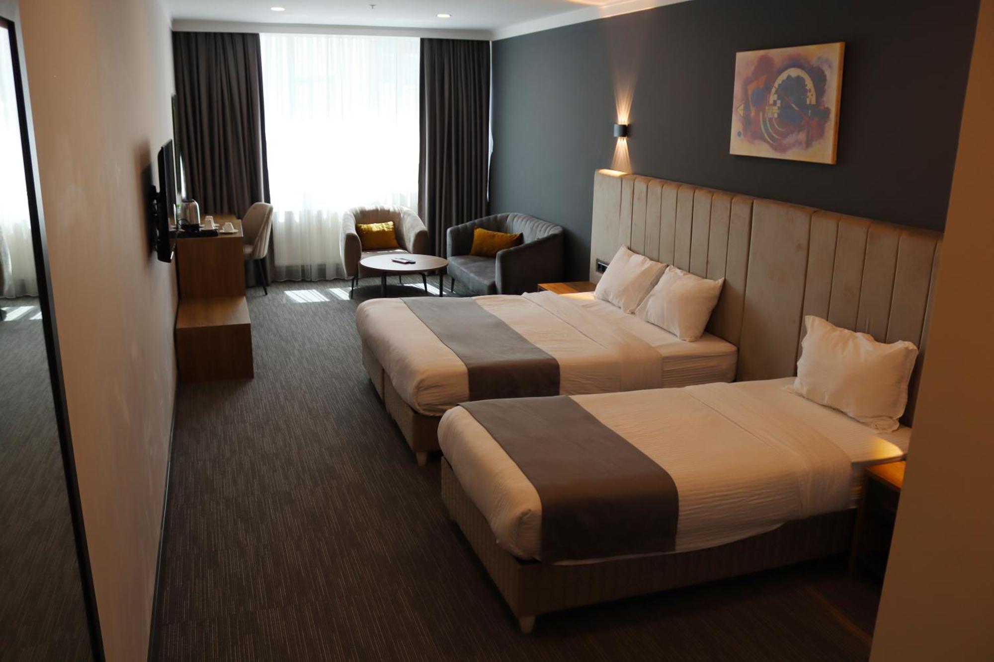 Home Plus Hotel Istanbul Exteriör bild