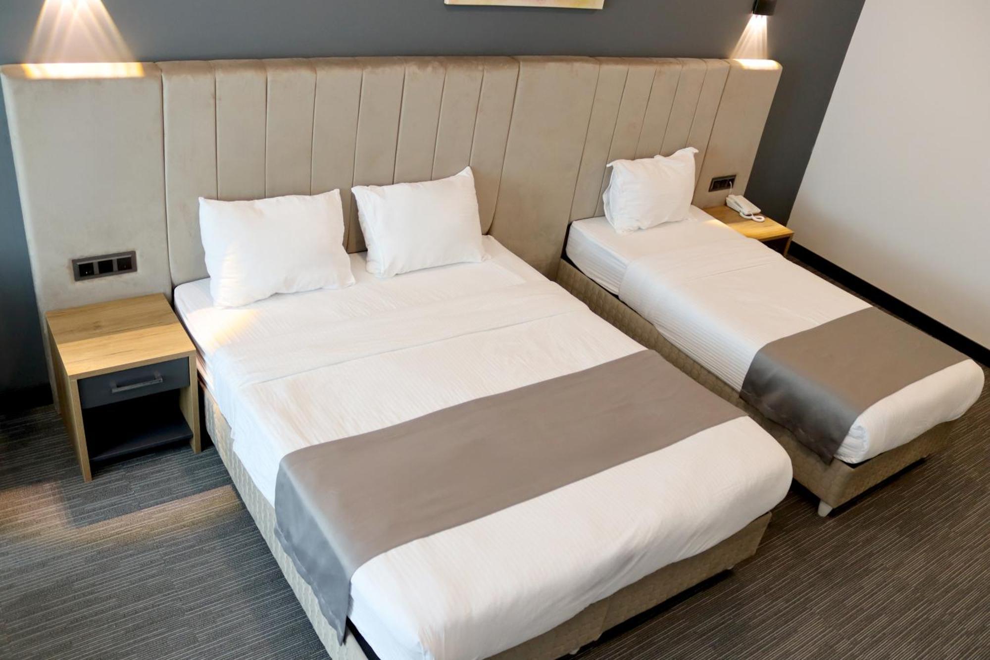 Home Plus Hotel Istanbul Exteriör bild