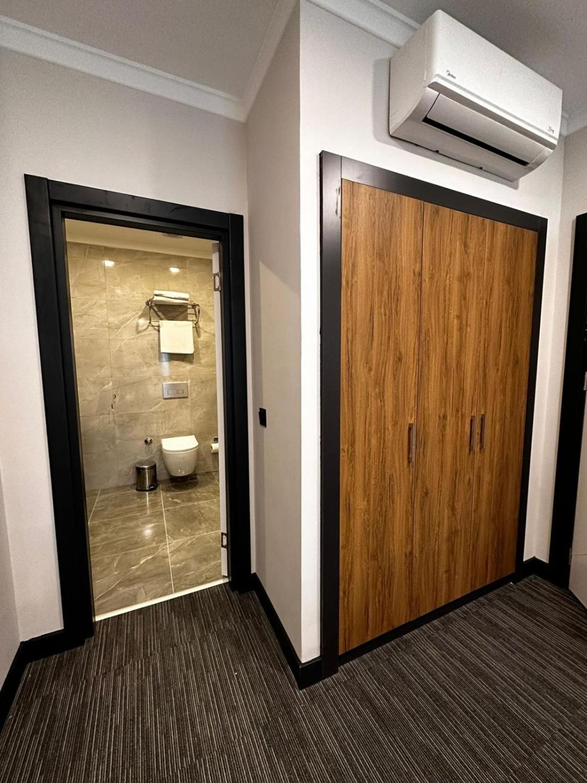 Home Plus Hotel Istanbul Exteriör bild