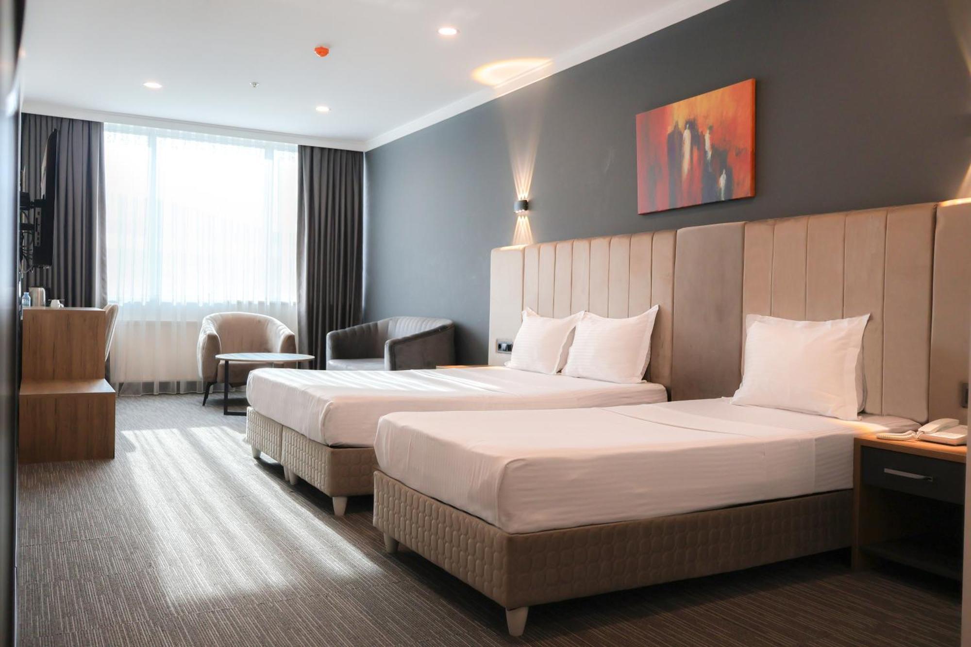 Home Plus Hotel Istanbul Exteriör bild